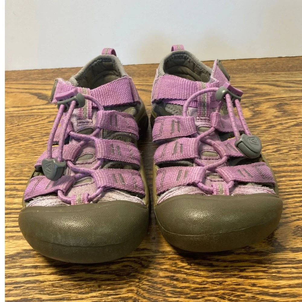 Keen Newport H2 Kids Purple Waterproof Sport Hiking Sandals Size 1 US 33 EU